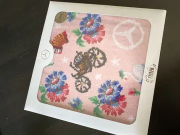 메르세데스 벤츠 꽃무늬 손수건
