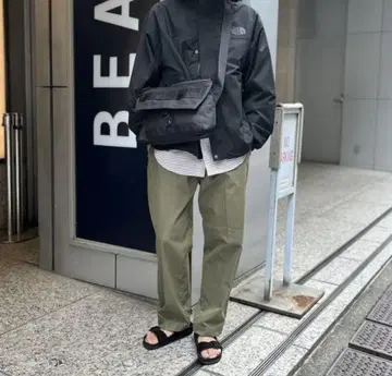 BEAMS 발수 스트레치 팬츠 와이드 팬츠