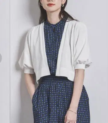 유나이티드 애로우즈 퍼프 슬리브 숏 가디건