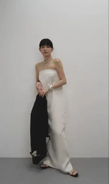 ETRE TOKYO 펜슬 베어 드레스