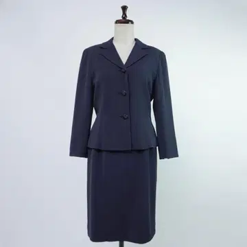 새상품급 프랑코페라로 셋업 수트 네이비 사이즈 2*SC1233
