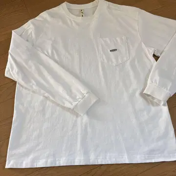 KEEN 화이트 긴팔 티셔츠 Large 포켓 부착