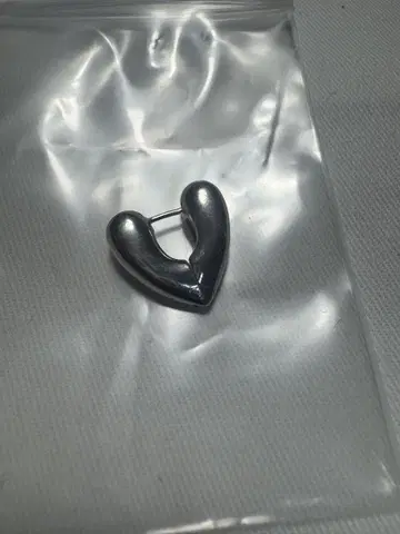 아니카이네즈 실버 하트 귀걸이 스몰 [ 낱개 ]