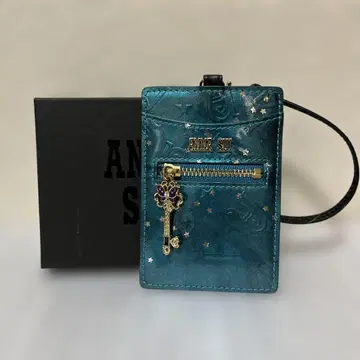 ANNA SUI 패스 케이스