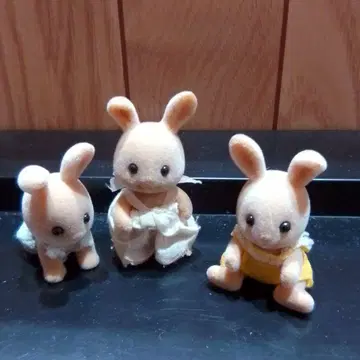 아이보리 토끼 3개 귀가 접힌 실바니안 패밀리