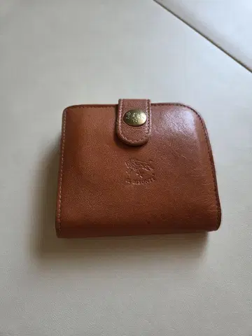 IL BISONTE 일비종떼 가죽 접이식 지갑