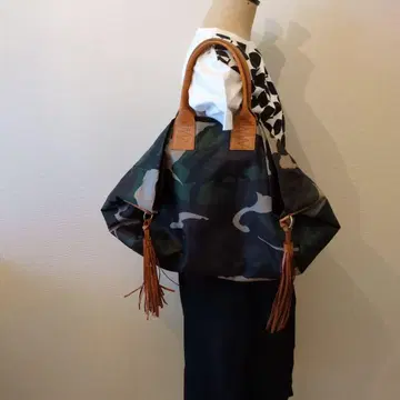 새상품 카모플라쥬 (미채) 패턴 토트 (대용량 경량) 백