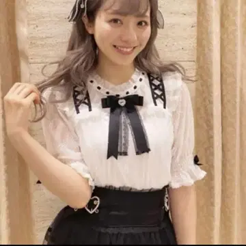 LIZLISA 화이트 레이스 리본 블라우스