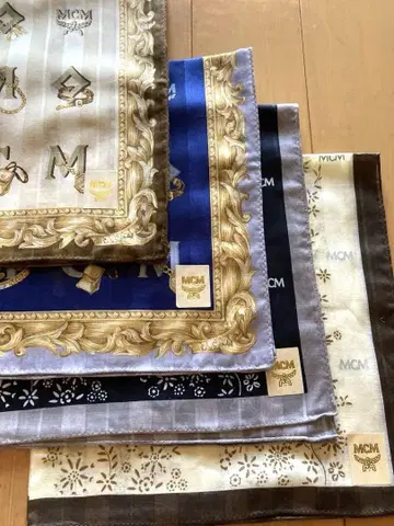 MCM 손수건 스카프 4종류 미사용 새상품