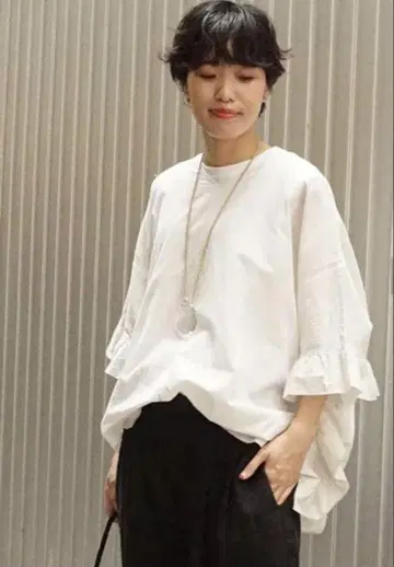도비 스트라이프 프릴 셔츠