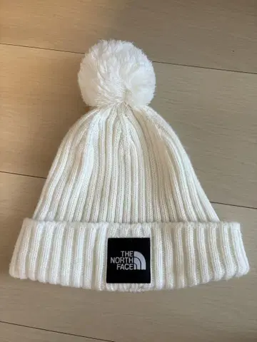 THE NORTH FACE 화이트 니트 모자 폼폼 포함
