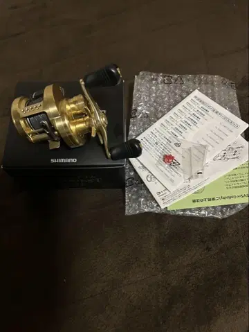 SHIMANO 14CALCUTTA CONQUEST 201
