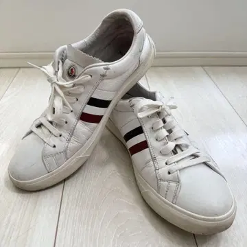 MONCLER 화이트 스트라이프 스니커즈 40 사이즈