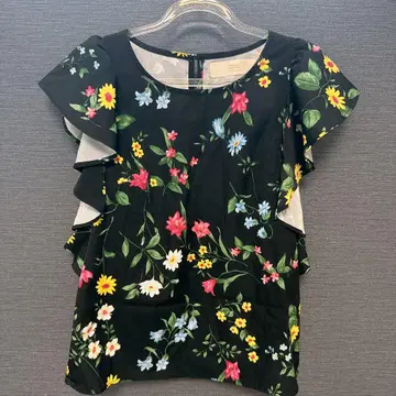 tocco closet 꽃무늬 프릴 반팔 상의 블랙 여성용