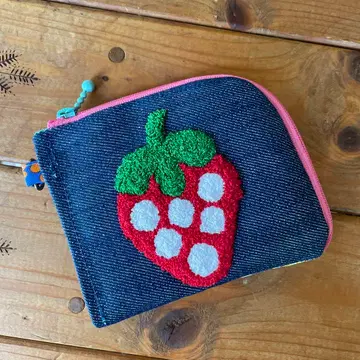 핸드메이드 L자 지갑 패치워크 이치고 펀치 니들 지갑 동전 지갑