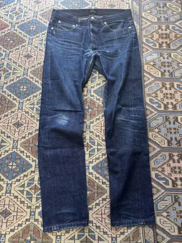 a.p.c. petit new standard 33