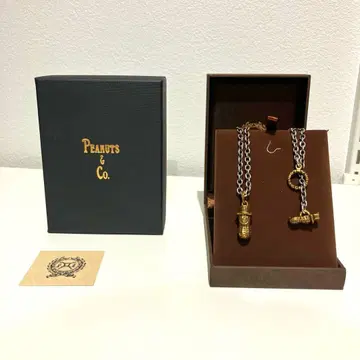 PEANUTS & CO. 목걸이&탑 (MEDIUM)