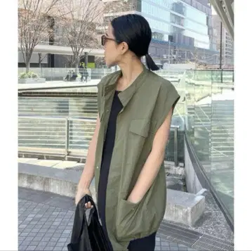 언그리드 나일론 혼방 밀리터리 루즈 베스트
