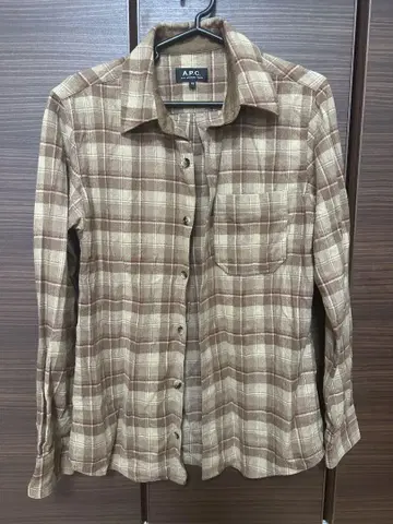 A.P.C. 체크 무늬 긴팔 셔츠 [즉시 발송]