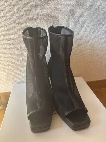 RANDA 플랫폼 오픈토 시어 부츠
