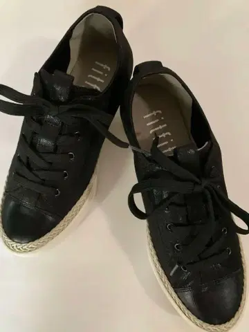 새상품 fitfit 블랙 레이스업 스니커즈