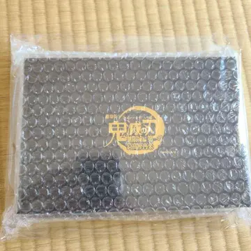 귀멸의 칼날 극장판 무한성 편 제1장 키 비주얼 캔뱃지 세트 B