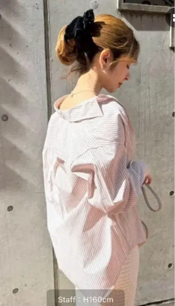 스트라이프 긴팔 셔츠