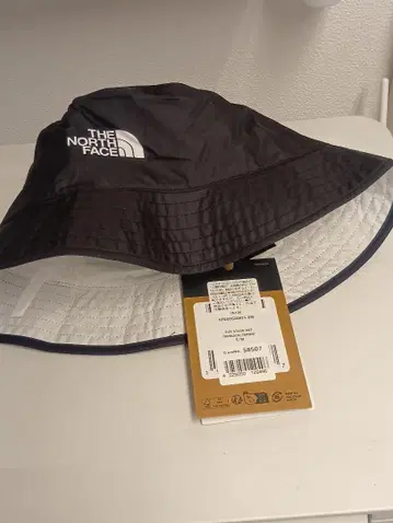 새상품 노스페이스 SUN STASH HAT S/M