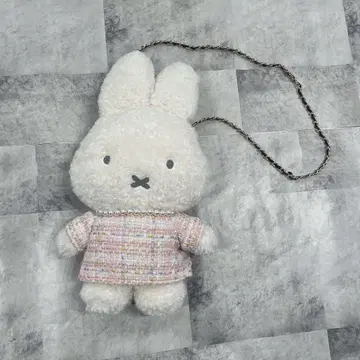 미피 OPAQUE CLIP 봉제 인형 숄더백 2023