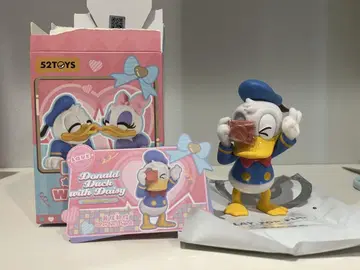 52TOYS 도널드 덕 피규어