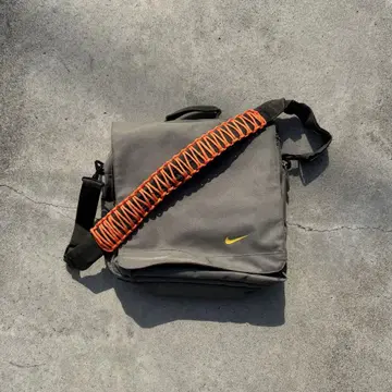 NIKE 메신저 백 파라코드 숄더백 2way