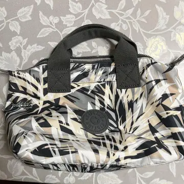 KIPLING 2way 숄더백 38 x 25 밑면 너비 10cm