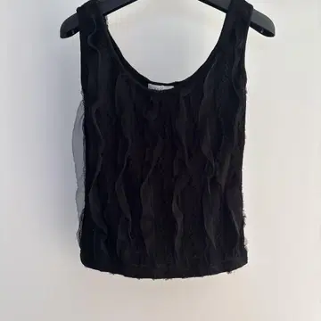 AGAWD 블랙 프릴 탱크탑