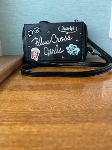 Blue Cross Girls 숄더백