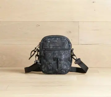 컨디션 최상 그레고리 QUICK POCKET M 블랙 태피스트리