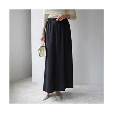 미사용품 금기 CLOCHE(크로셰) 접촉 냉감 세미 플레어 스커트
