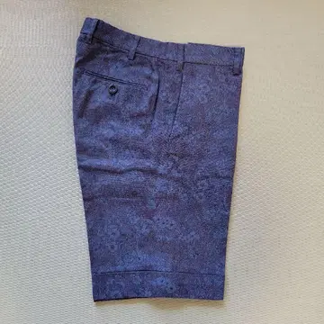 꼼사맨 네이비 계열 무늬 숏팬츠