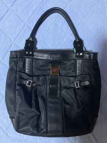 훌라 FURLA 블랙 나일론 가죽 백