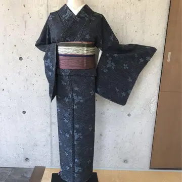 순수 실크 고급 코몬, 흐르는 물에 꽃과 단풍 겹옷