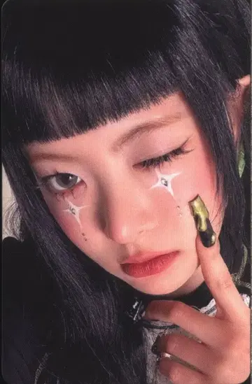 LE SSERAFIM 발라클라바 버전 EUNCHAE CRAZY 1