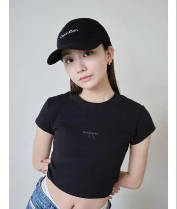 Calvin Klein 모노그램 베이비 티셔츠