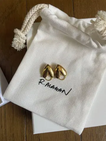 라라간 하트 후프 귀걸이 Heart Hoops 골드