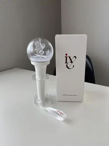 IVE 응원봉 박스 포함
