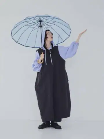 이번 시즌 네스트로브 초발수 코튼 린넨 후드티