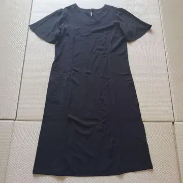 펠리시모 이디트 블랙 원피스 플레어 슬리브 7개 별 MP