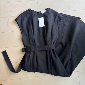UNITED ARROWS 린넨 슬리브리스 롱 원피스 블랙