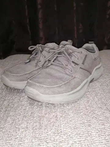 Skechers 그레이 스니커즈