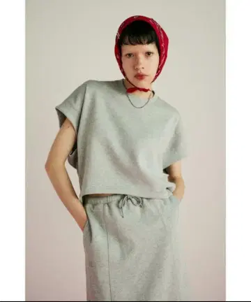 HeRIN.CYE 티셔츠 Deformation cut tops