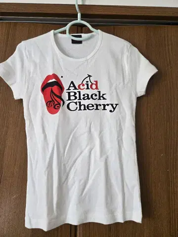 Acid Black Cherry 티셔츠 미사용