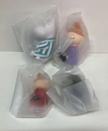 어깨 쿵 Fig. MOOMIN Part3 총 4종 33250729J17S